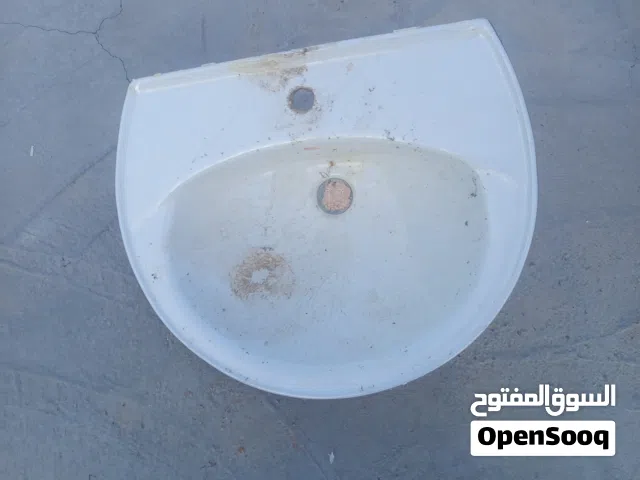 لاونديو حمام نضيف