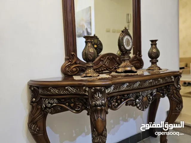 مكتبه ومدخل زي موضح ف الصور استعمال نضيف
