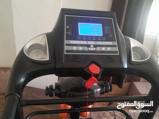 جهاز مشي رياضي