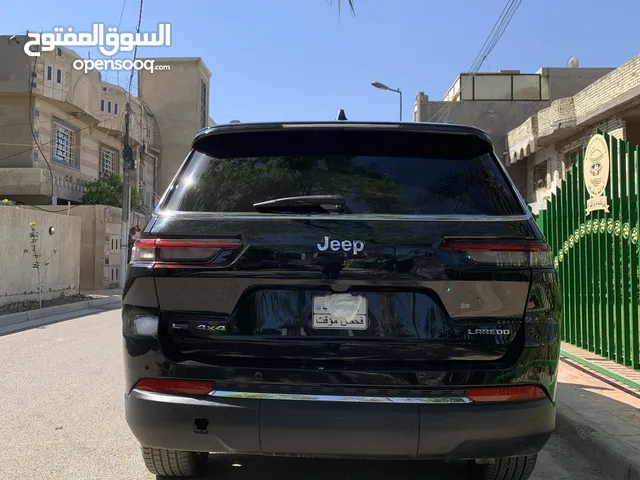 جيب كراند شيروكي لاريدو 2023 (7-راكب)