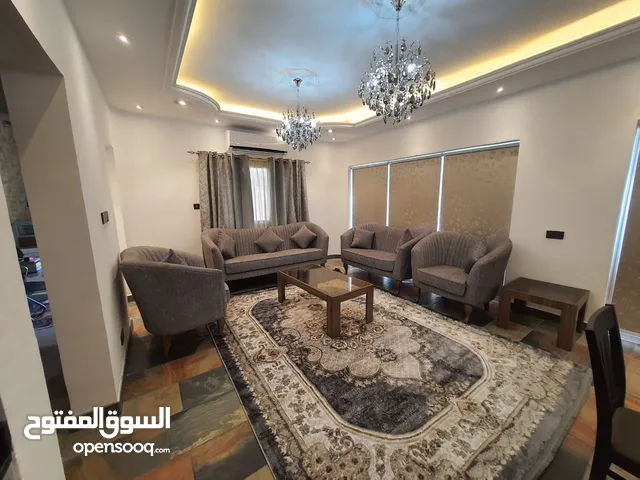 شاليه للإيجار في الخوير /بوشر