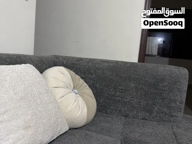 مطلوب شريكه سكن مع بنات
