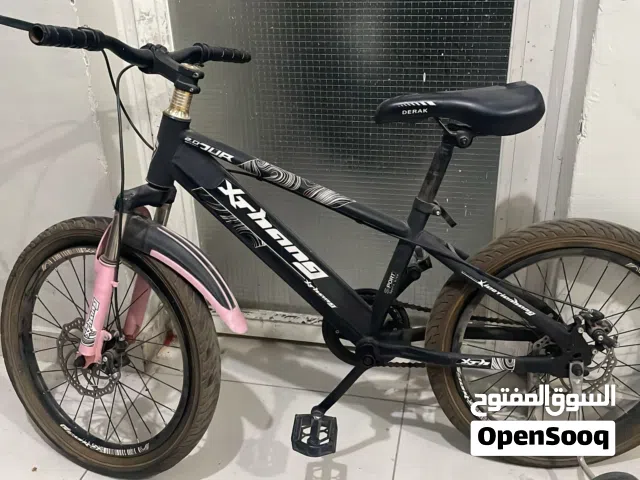 For sale: 2 bicycles in good condition للبيع 2 دراجة بحالة جيدة