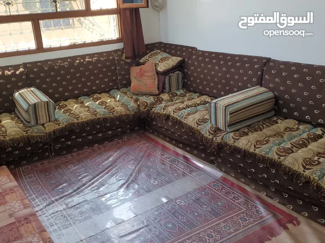 مجلس مع اللحاف