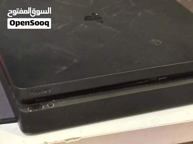 PS4 slim WITH power cable and controller and controller charger dm fast