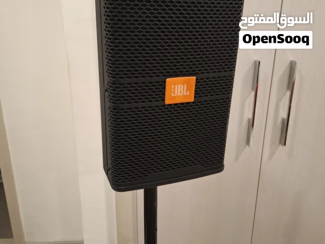 جهاز صوت 4 شانيل بور داخلي مع سماعتين 150 واط كل سماعه مع 2 ستاند للسماعات مع مايك مع الوايرات