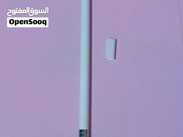 بينصل ابل جيل الاول قلم ستايلس أبيض بحالة ممتازة مناسب للكتابة والرسم على الأجهزة اللوحية وال