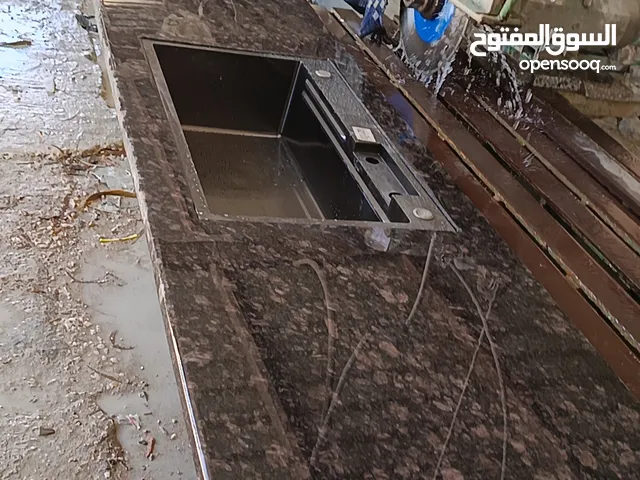 اعمال للتركيب الرخام والجرانيت وعمل القبور بأسعار مناسبة للجميع