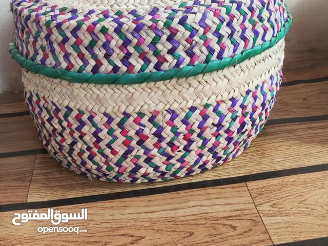 سلة يدوية الصنع