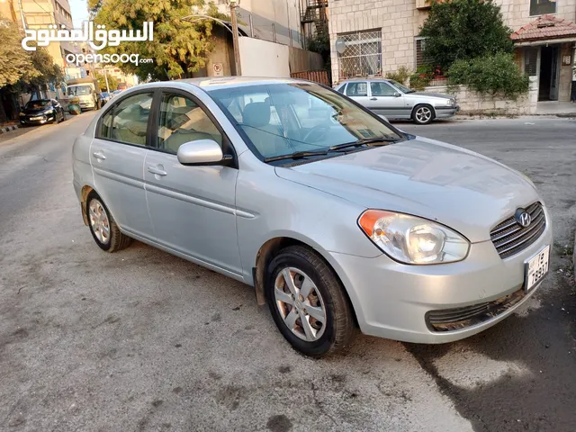 هيونداي اكسنت 2010 وارد امريكا. اوتوماتك محرك 1600 سي سي بحاله جيده البيع لدواعي السفر للجاديين