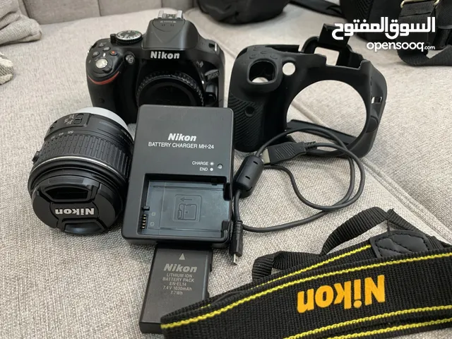 nikon 5200d Digital SLR with 18-55 VRII Compact lens kit