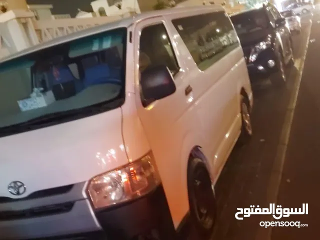 للبيع باص تويوتا هايس 2014 نظيف
