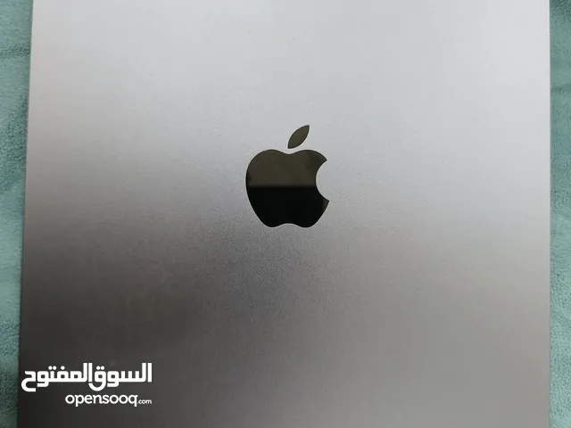 ايباد 11 برو الجيل الرابع نظيف جدا ipad 11 pro 4 Gen