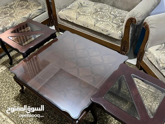 طاولة وسط خشب زان مع قزاز حماية مع تربيزا عدد 2