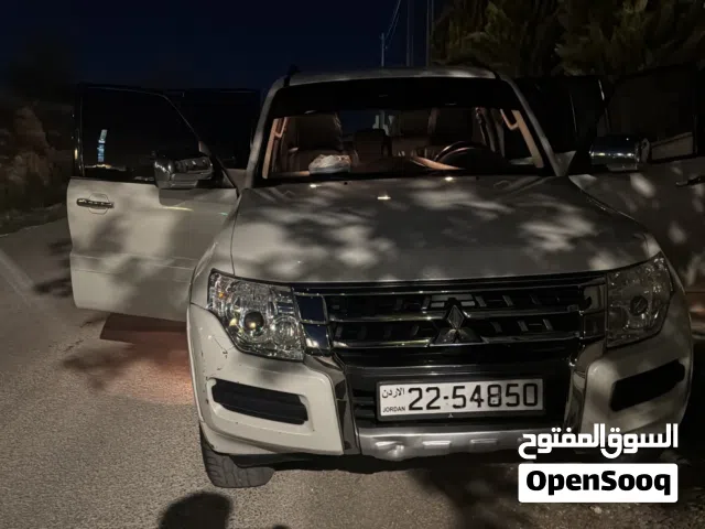 2016 ميتسوبيشي باجيرو GLS MID