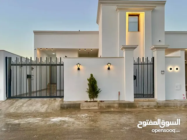 180 m2 4 Bedrooms Townhouse for Sale in Tripoli Khallet Alforjan