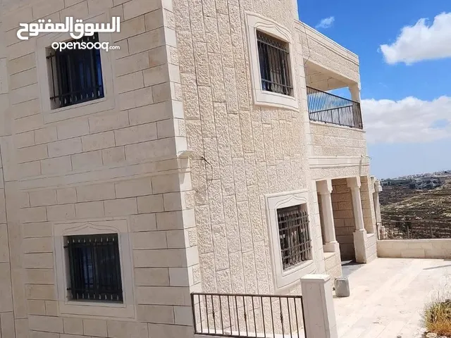 400 m2 More than 6 bedrooms Villa for Sale in Bethlehem Other