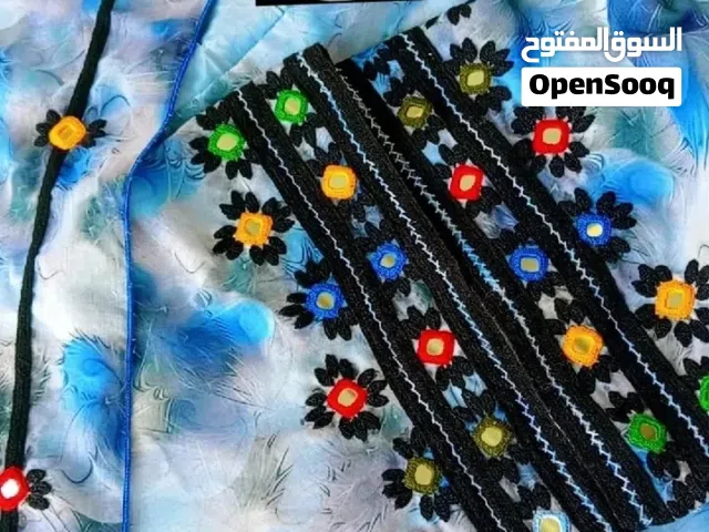 خياطه ملابس بلوشي ومكران ومكسي وفساتين للكبار وصغار