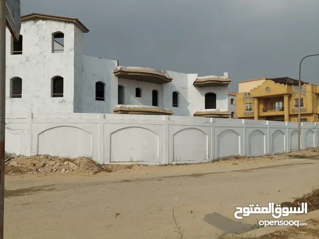 600 m2 More than 6 bedrooms Villa for Sale in Qalubia El Ubour