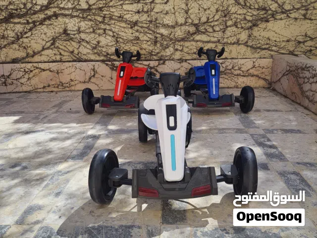 سيارة للأطفال لبيع