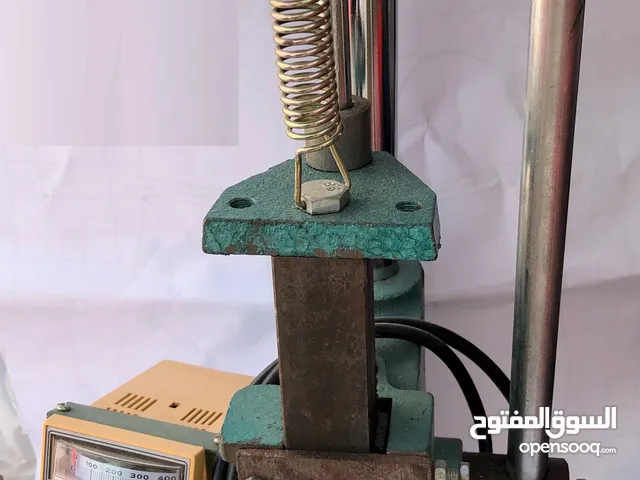 Hot Stamping Machine for all garments (Leather t-Shirts Shoes Bags etc ... )ماكينة ختم