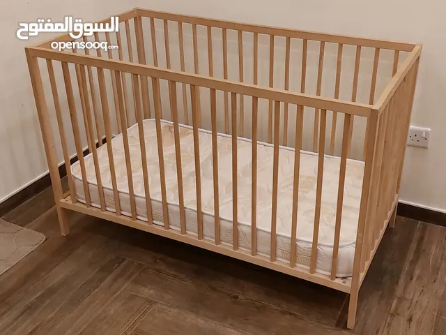 سرير أطفال من إكيا