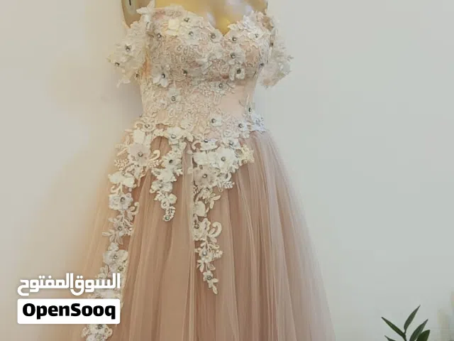بدله قياس فري سايز ( قيطان ) ملبوسه مره وحده سعرها 40