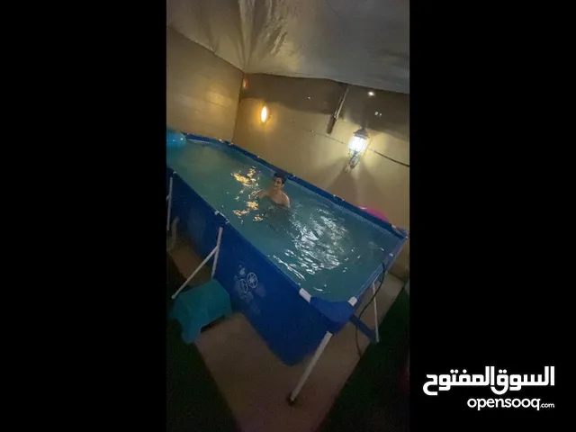 مسبح حوض سباحة بحالة جيدة جدا