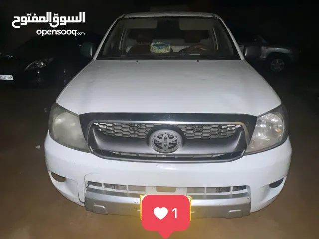 Used Toyota Hilux in Tripoli