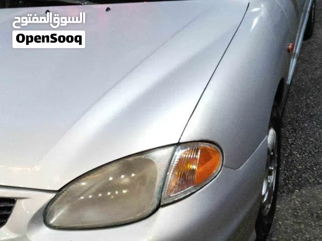1999, هيونداي, افانتي, Standard
