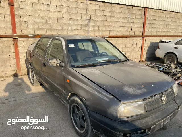 سيارة فينتو موديل 1992 للبيع السيارة مال مزاد من رئاسة الجمهورية تتسجل رقم بغداد مصار