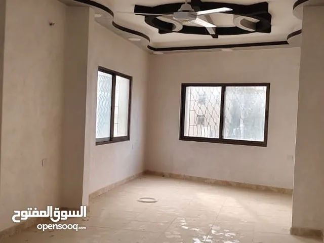 شقة 3 غرف للإيجار في الزرقاء