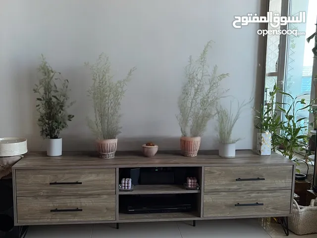 Tv table.. tv stand