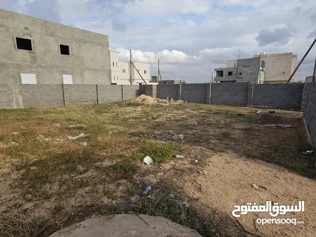 أرض للإيجار مساحة 400 متر