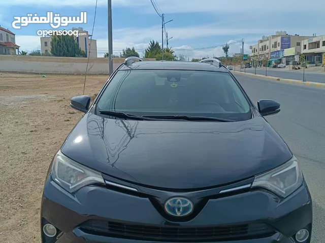 Used Toyota RAV 4 in Amman