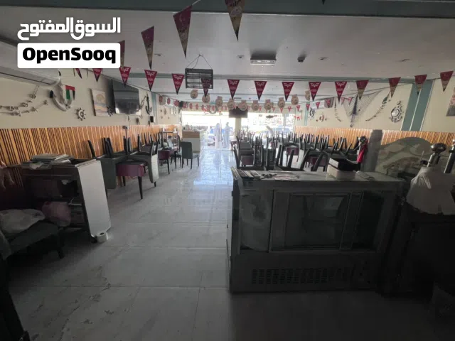 مطعم ماكولات بحريه للاليجار السنوي في الراشديه بجوار بلبن