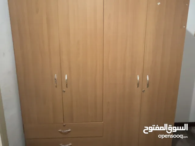 Good cabinet for sell 40 Kdكبت للبيع