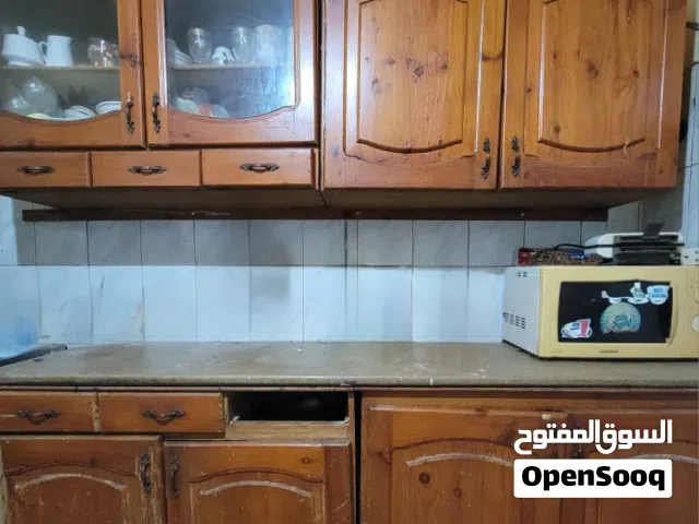 دولاب مطبخ خشب سويدي مستخدم نظيف مترين x 3متر