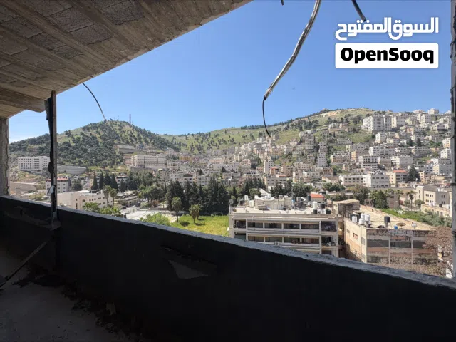 فرصة استثمارية وسكنية مميزة – وحدات متعددة الاستخدام في موقع استراتيجي على شارعي فيصل والحرية
