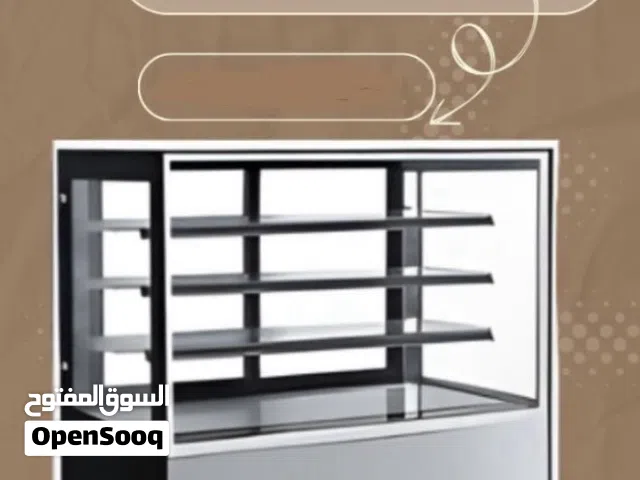 ثلاجة عرض الكيك