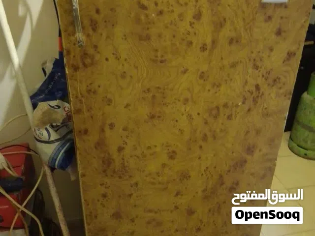 فريزر للبيع شغالة او  للبدل على حمام انواع