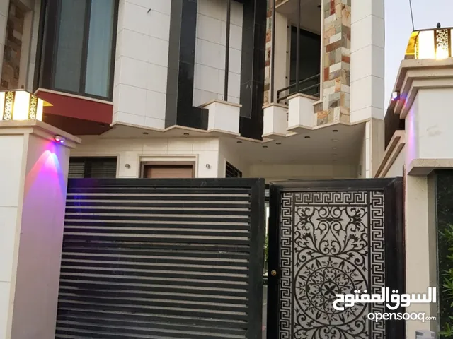 250 m2 5 Bedrooms Townhouse for Rent in Baghdad Qadisiyyah