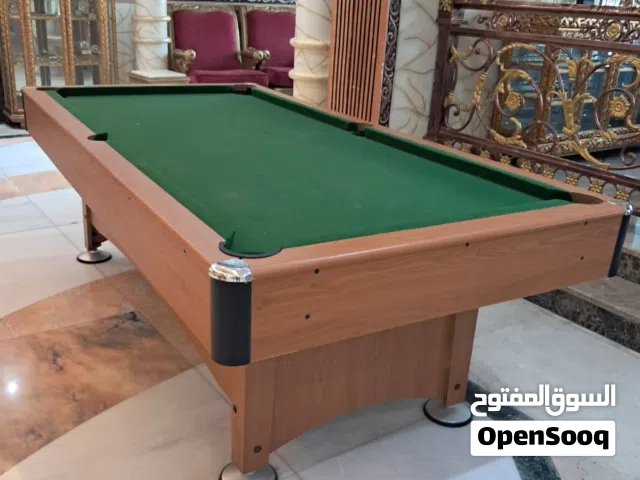 طاولتا بلياردو + هوكي هواء بحالة ممتازة للبيع – أسعار تنافسية