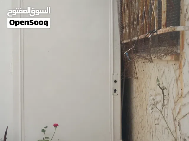 باب خشب ثقيل للبيع