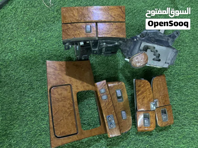 قطع غيار لكزس LS 430 2006 ربع الترا السامان الي متوفر في الصور فقط