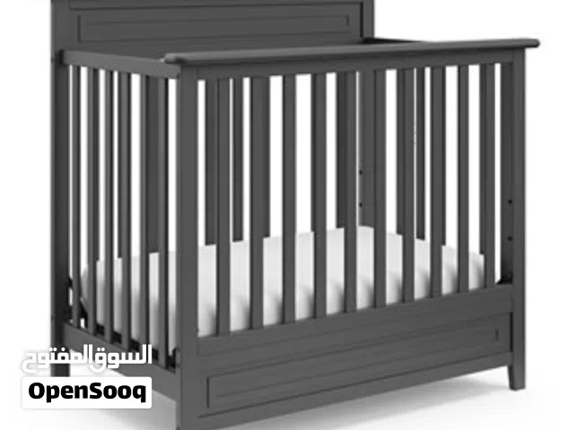 سرير الأطفال دافنشي تشارلي  4 في 1 DaVinci Charlie 4-in-1 Convertible Crib