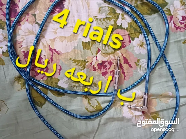 ادوات للجيتار السعر في الصور Electric guitar accessories the price is on the pics