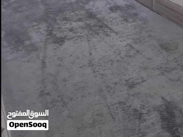 كنب أرضي مودرن نظيف مقاس 13.5 للبيع