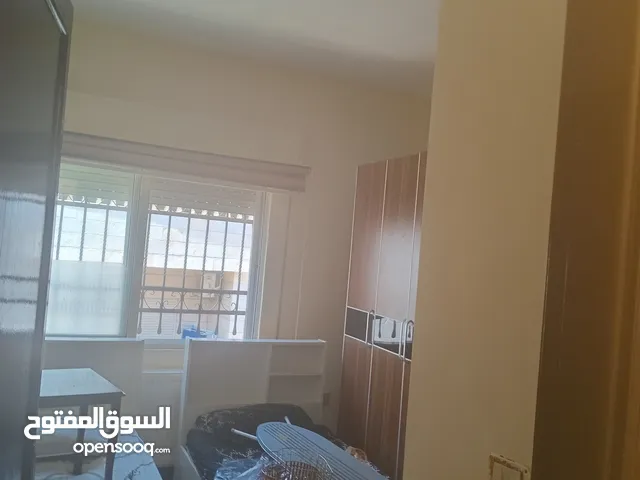 دهين محمد دياب لجميع انواع الدهانات والديكورات الحديثه فى عمان بافل الأسعار