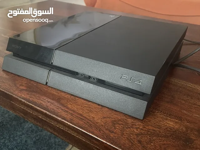 PlayStation 4 with Red Dead Redemption